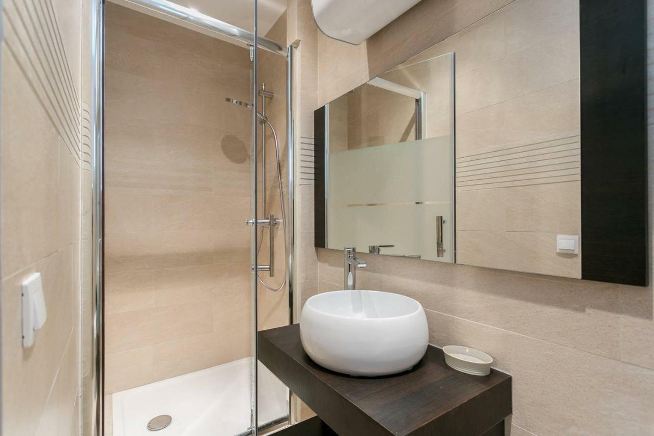 Charmant Studio Neuf Proche Des Invalides Apartment Paris Exterior foto