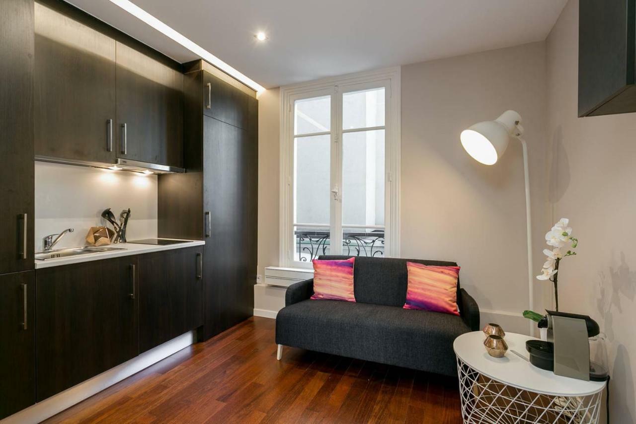 Charmant Studio Neuf Proche Des Invalides Apartment Paris Exterior foto